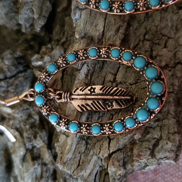 Feather Hoop Earrings. Oval Flower Floral Copper Color Boho Cowgirl Western - Picture 3 of 9